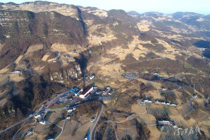 8、火燒坪鄉(xiāng)地貌航拍（郭寒 攝）